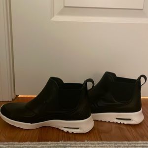 Nike Women’s Air Max Thea